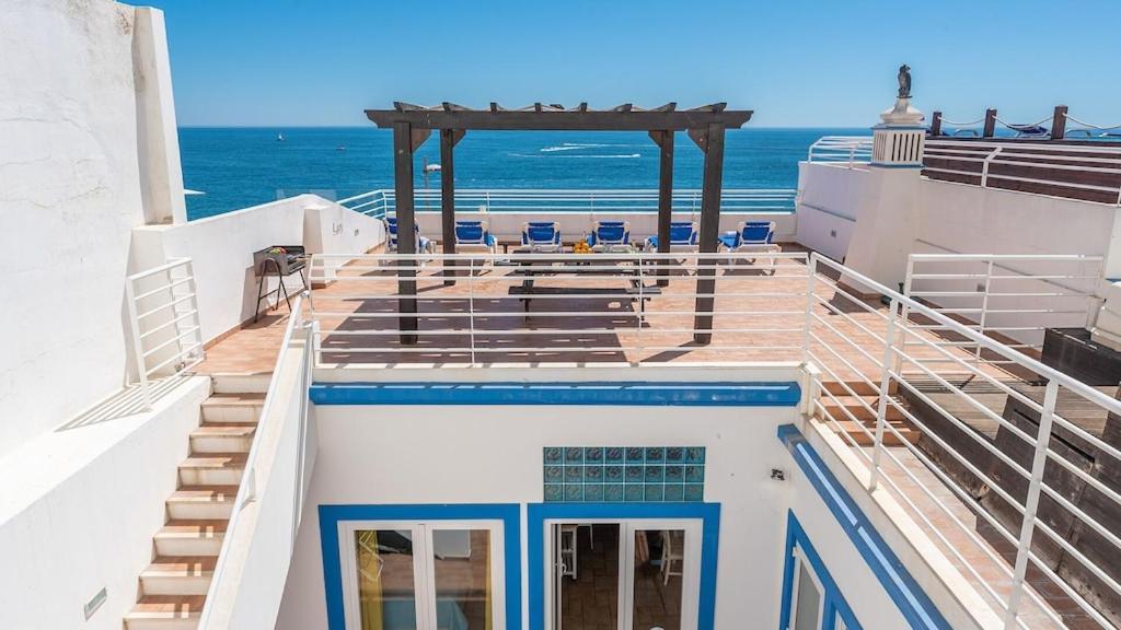 Refurbished Beachfront House, Pool, Ac, Wifi, Albufeira, Sea View 外观 照片