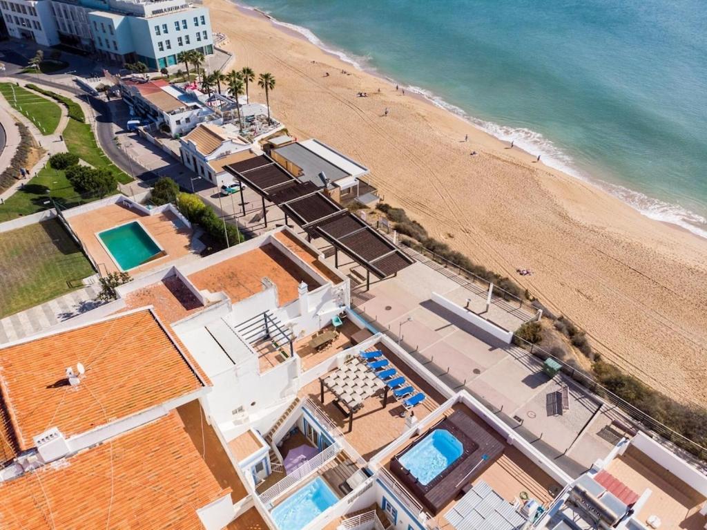 Refurbished Beachfront House, Pool, Ac, Wifi, Albufeira, Sea View 外观 照片