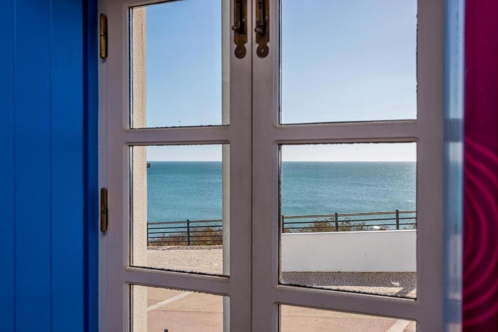 Refurbished Beachfront House, Pool, Ac, Wifi, Albufeira, Sea View 外观 照片