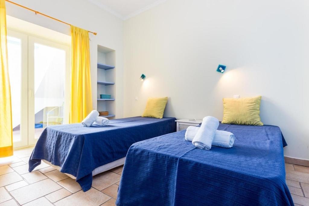 Refurbished Beachfront House, Pool, Ac, Wifi, Albufeira, Sea View 外观 照片