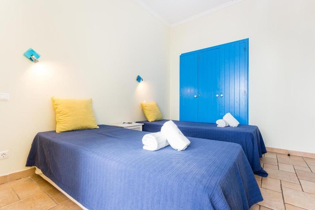 Refurbished Beachfront House, Pool, Ac, Wifi, Albufeira, Sea View 外观 照片