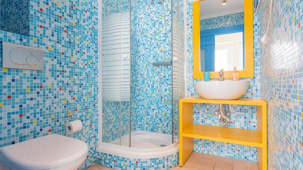 Refurbished Beachfront House, Pool, Ac, Wifi, Albufeira, Sea View 外观 照片