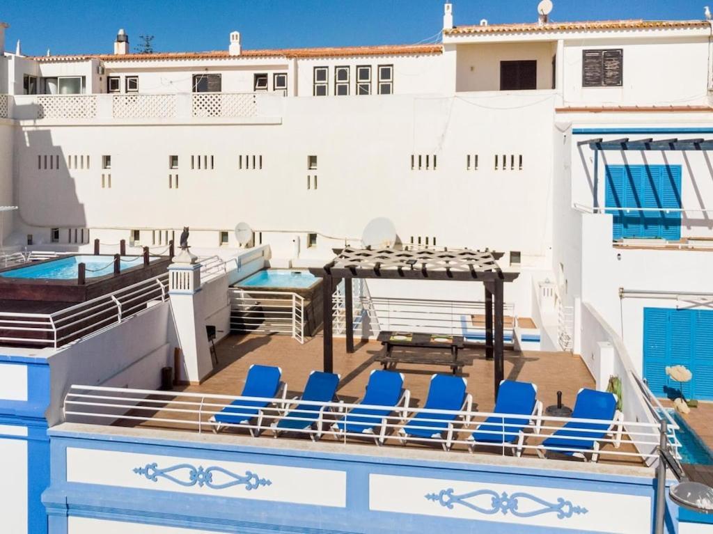 Refurbished Beachfront House, Pool, Ac, Wifi, Albufeira, Sea View 外观 照片